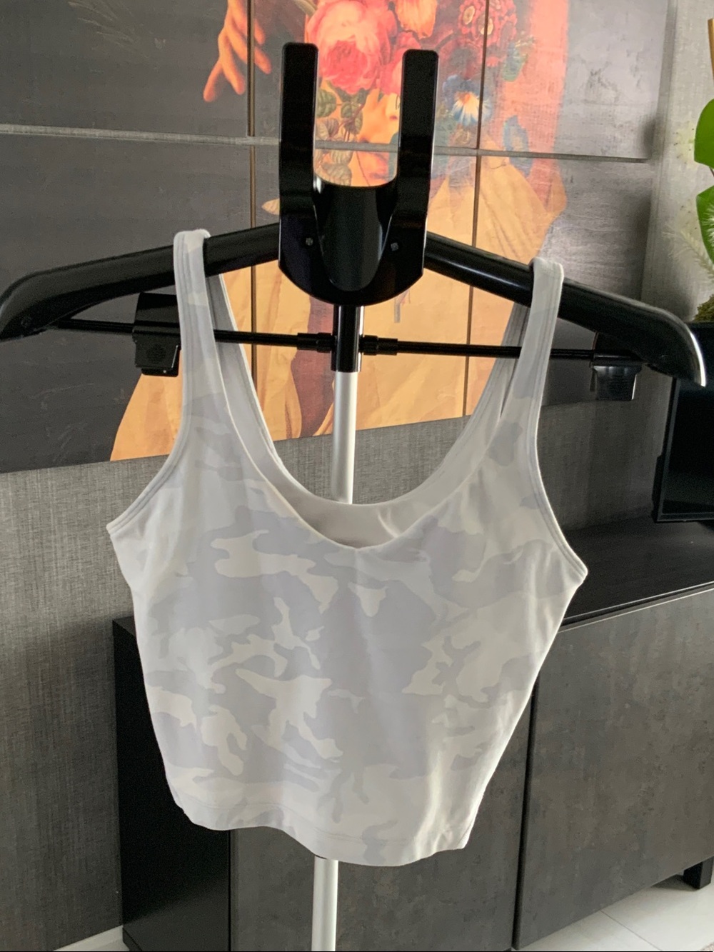 lululemon *flawed* White Camo Scoop Neck Tank 6